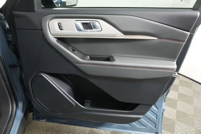 New 2026 Vapor Blue Metallic Ford Active image 29