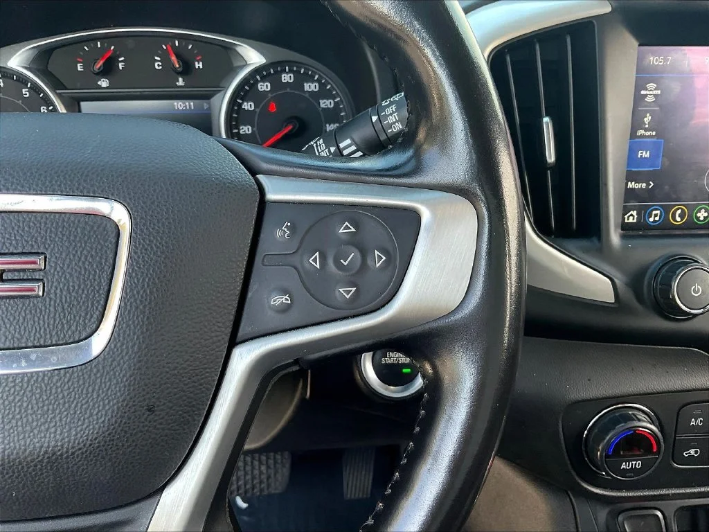 Used 2020 Summit White GMC SLT image 13