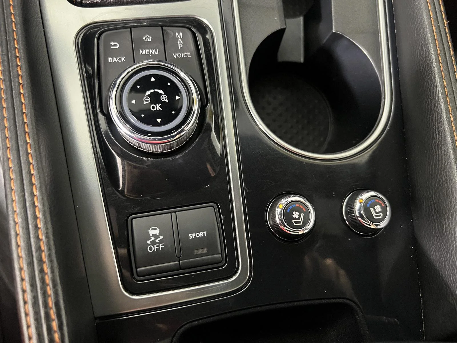 Used 2022 Gun Metallic Nissan SR image 25