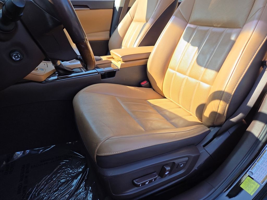 Used 2017 Obsidian Lexus 350 image 31