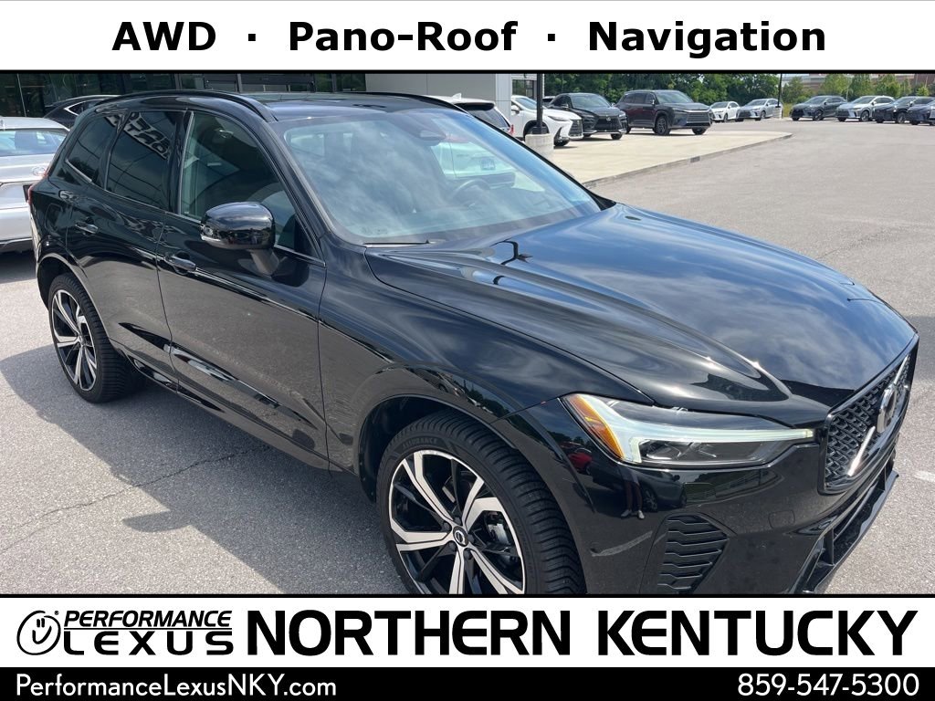 2023 Volvo XC60 B5 Ultimate Dark Theme AWD's photo