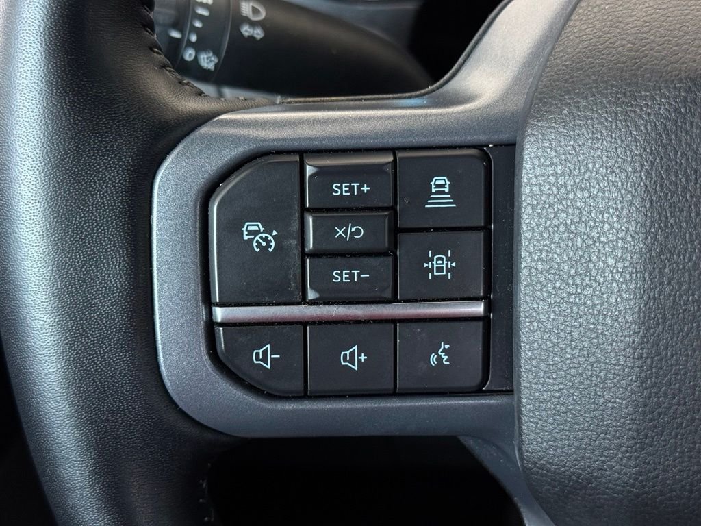 Used 2023 Black Ford Lariat image 33