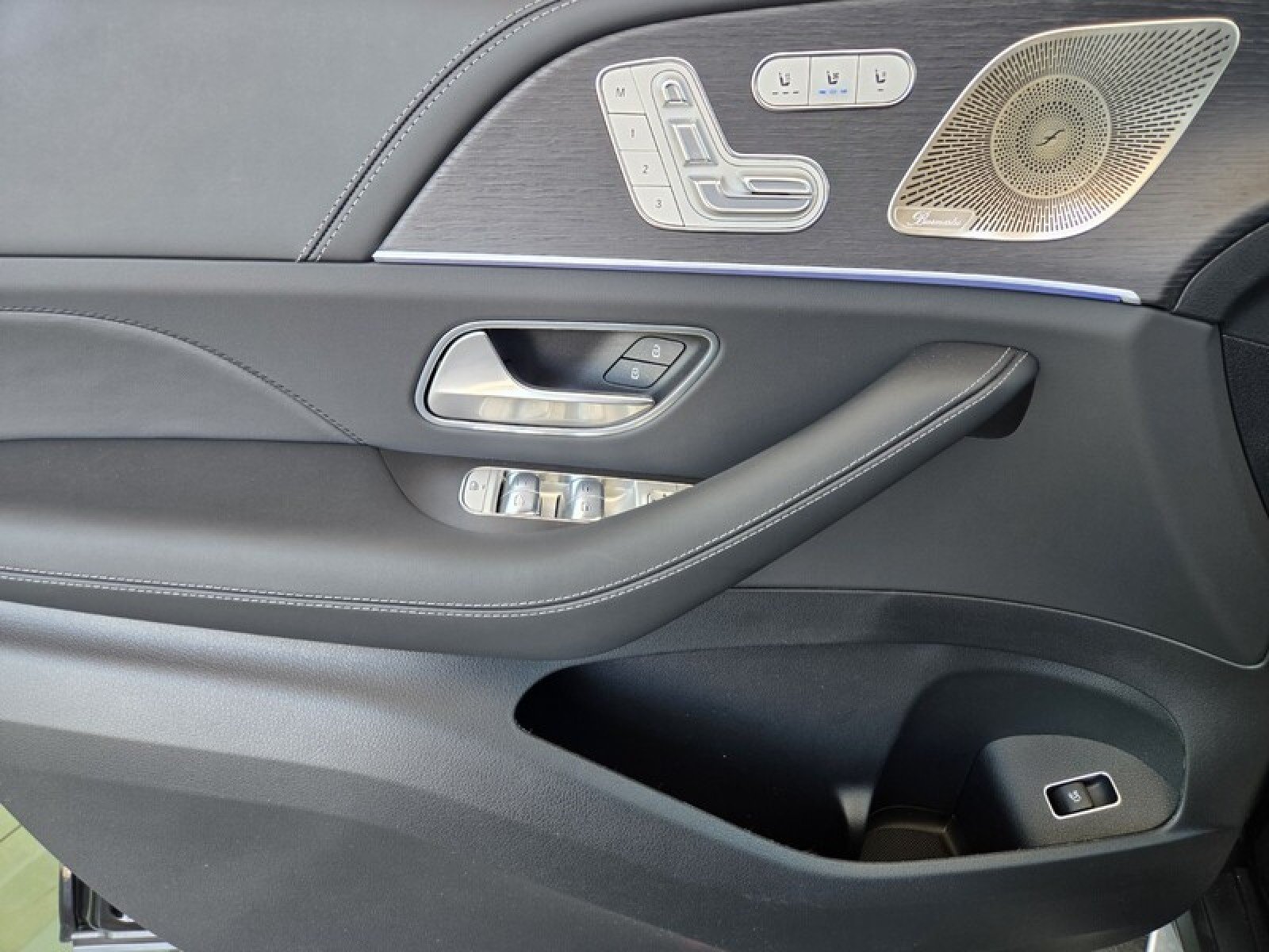 New 2026 Obsidian Black Metallic Mercedes-Benz AMG® GLS 63 4MATIC+ SUV image 22