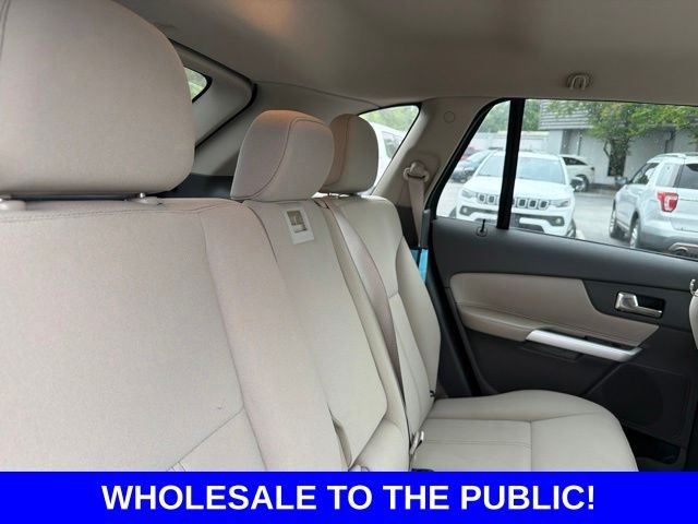Used 2012 White Suede Ford SE image 12