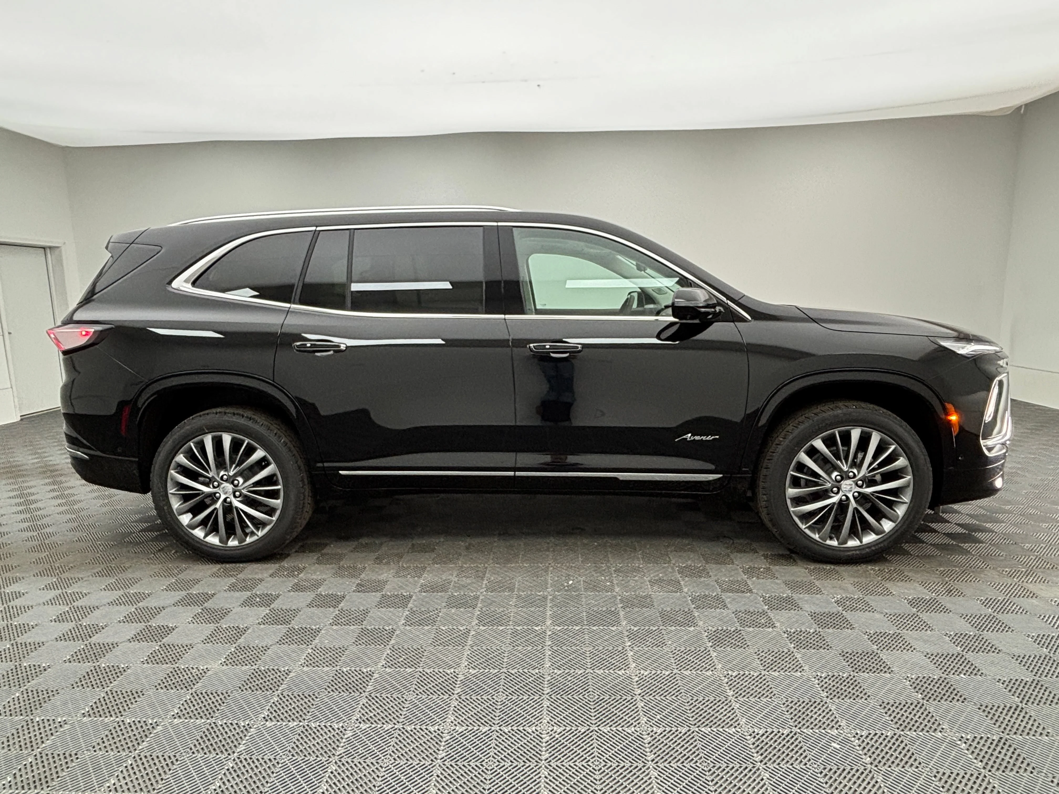 2026 Buick Enclave Avenir - Photo 11