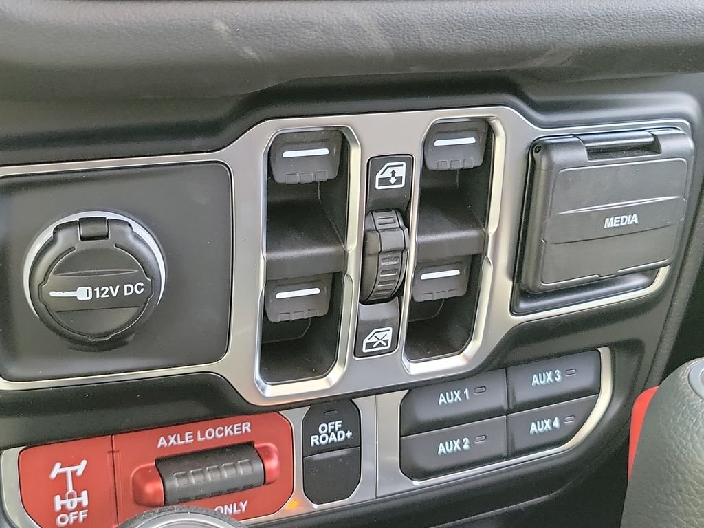 New 2026 Reign Exterior Paint Jeep Mojave image 19