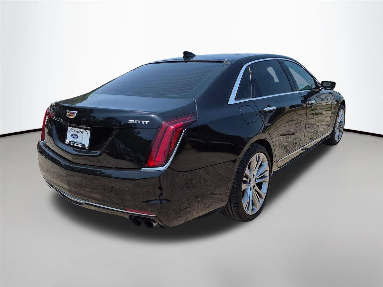 Used 2018 Stellar Black Metallic Cadillac Platinum AWD image 5