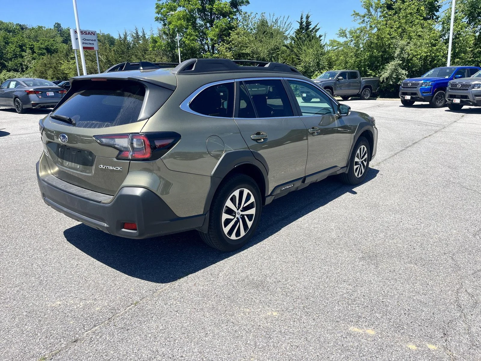 Used 2024 Autumn Green Metallic Subaru Premium image 11