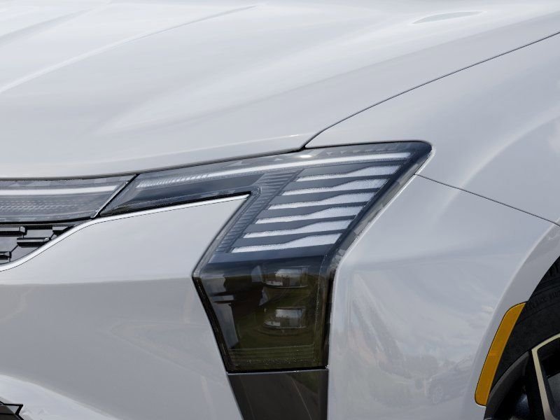 New 2027 Bright White Clear-Coat Exterior Paint Chrysler Limited image 10