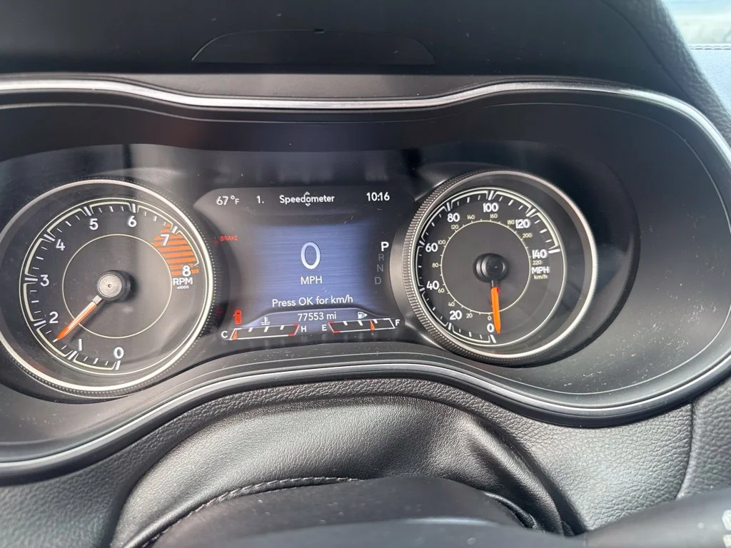 Used 2019 Blue Jeep Limited image 4
