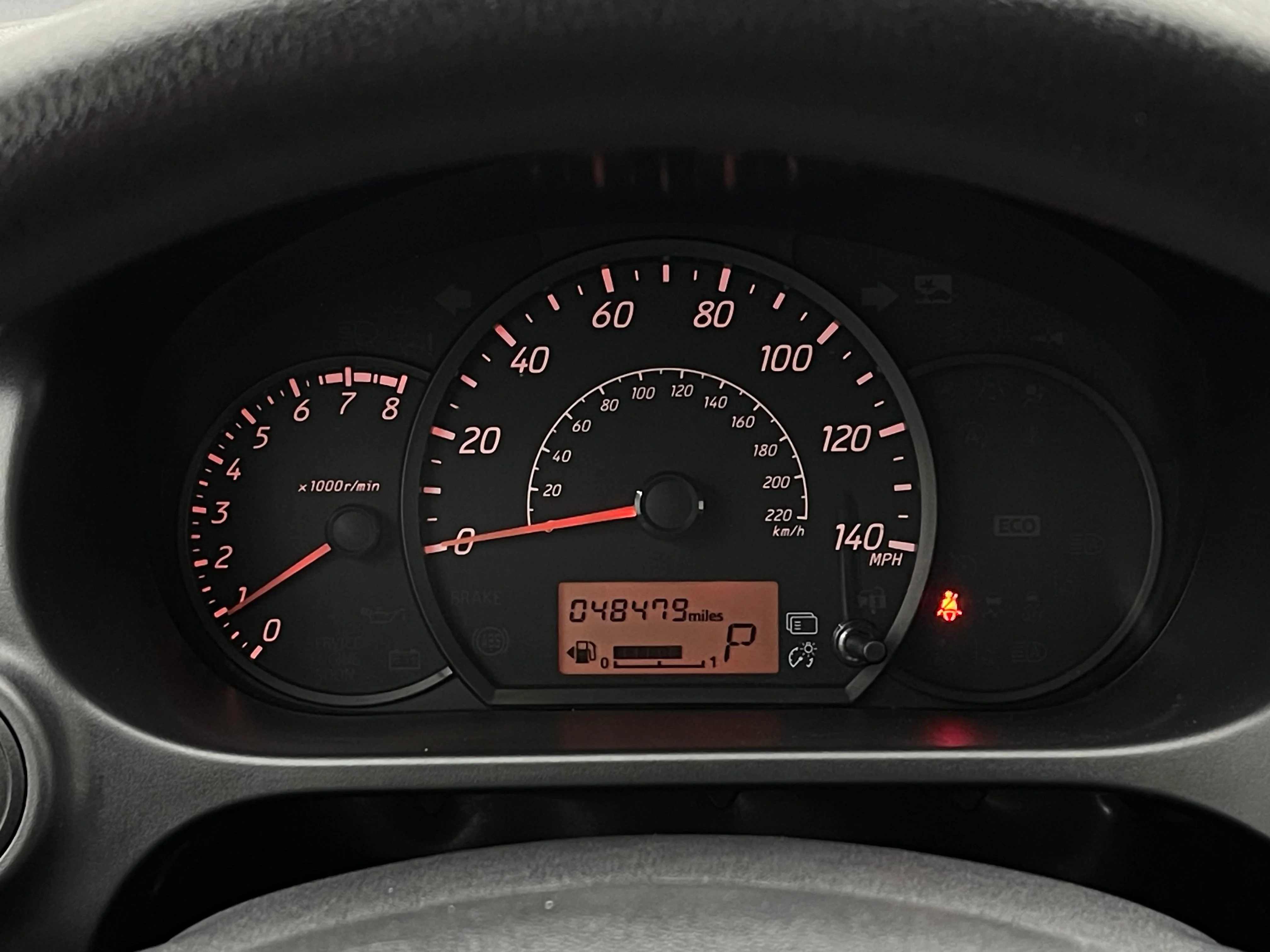 Used 2024 Silver Mitsubishi ES image 19