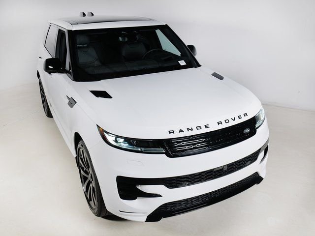 New 2026 Fuji White Land Rover Dynamic SE image 25