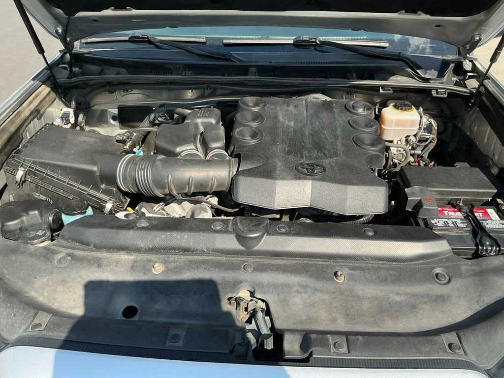 Used 2016 Silver Toyota SR5 Premium image 24
