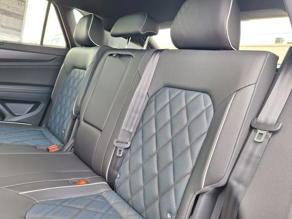 2026 Volkswagen Atlas Cross Sport SEL Premium R-LINE - Photo 24