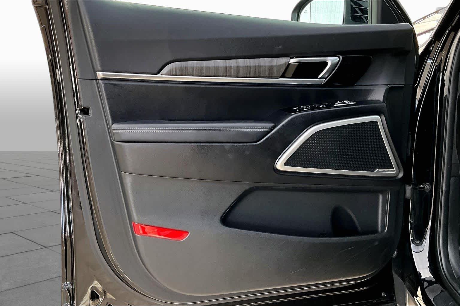 Used 2023 Ebony Black Kia EX image 22