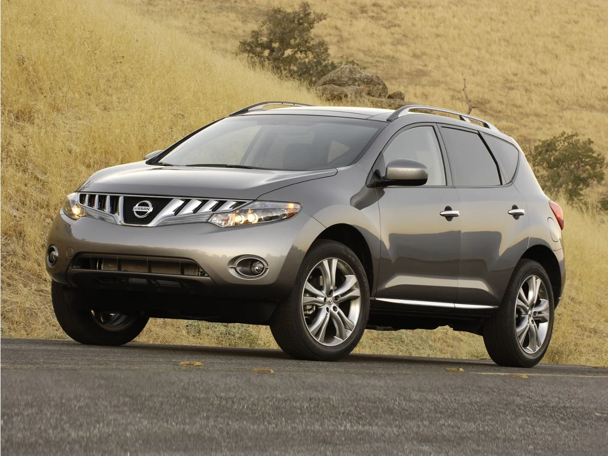 Used 2009 Gray Nissan S image 1