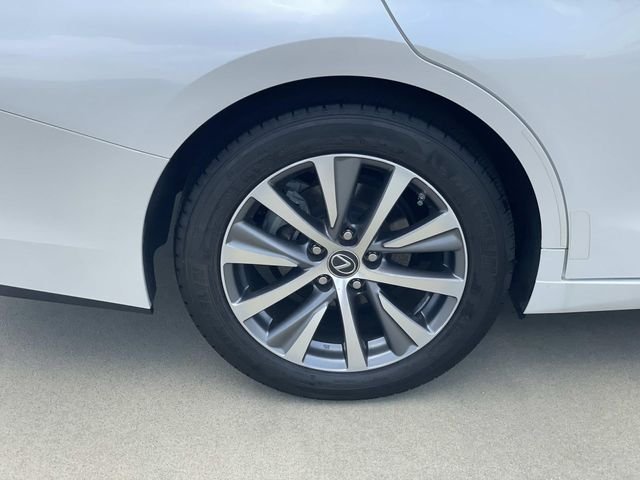 Used 2020 White Lexus 350 image 7