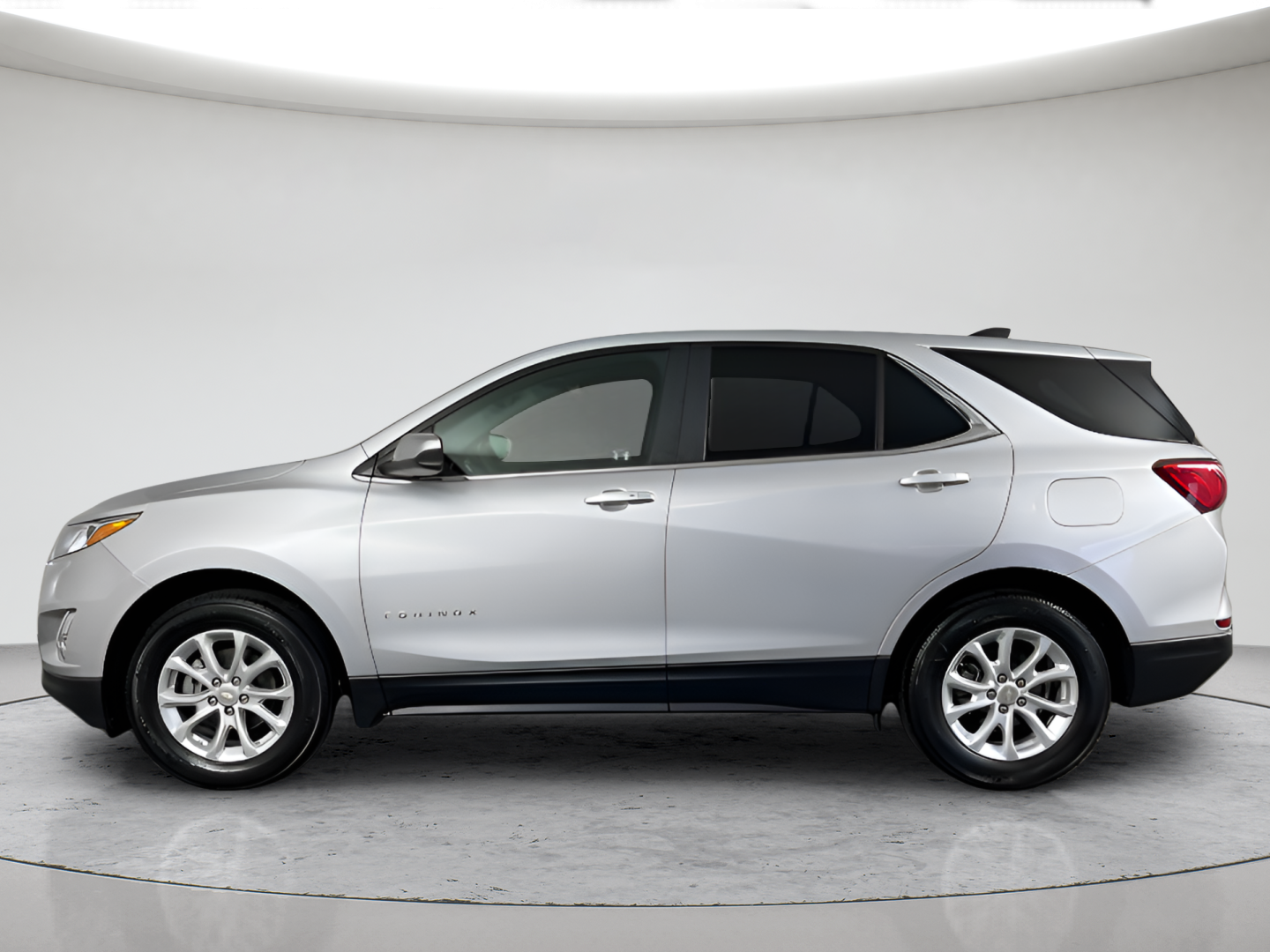 Used 2021 Silver Ice Metallic Chevrolet LT image 8