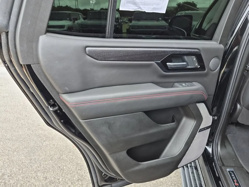 Certified Used 2025 Onyx Black GMC AT4 Ultimate image 39
