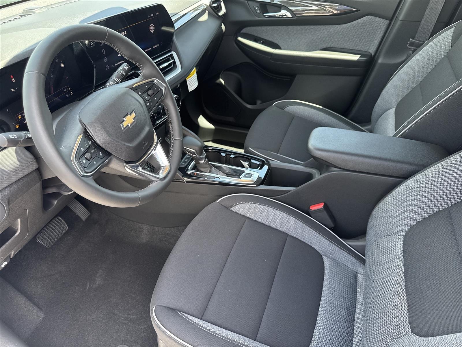 New 2026 Summit White Chevrolet LT image 9
