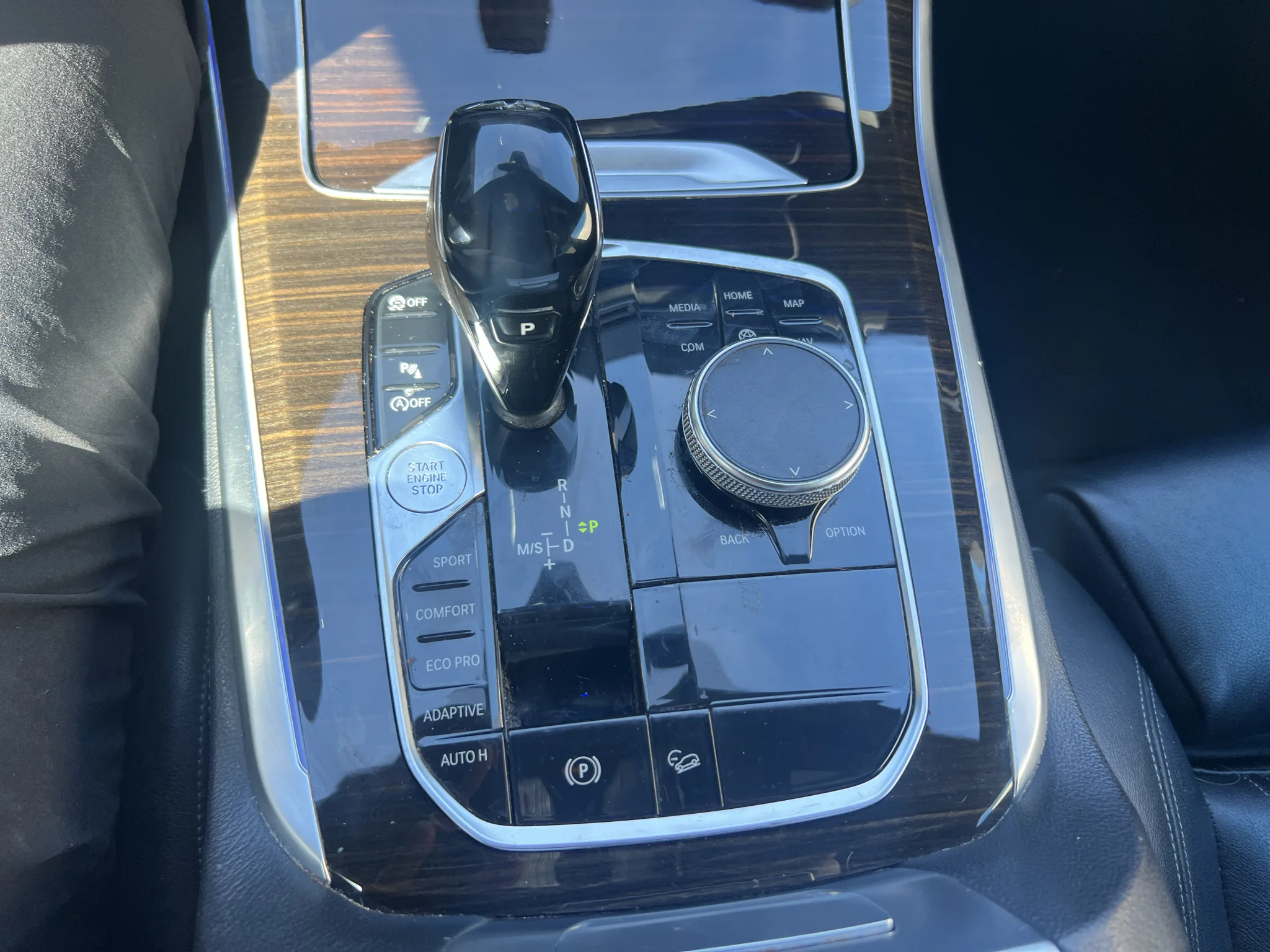 Used 2019 Jet Black BMW xDrive40i image 8