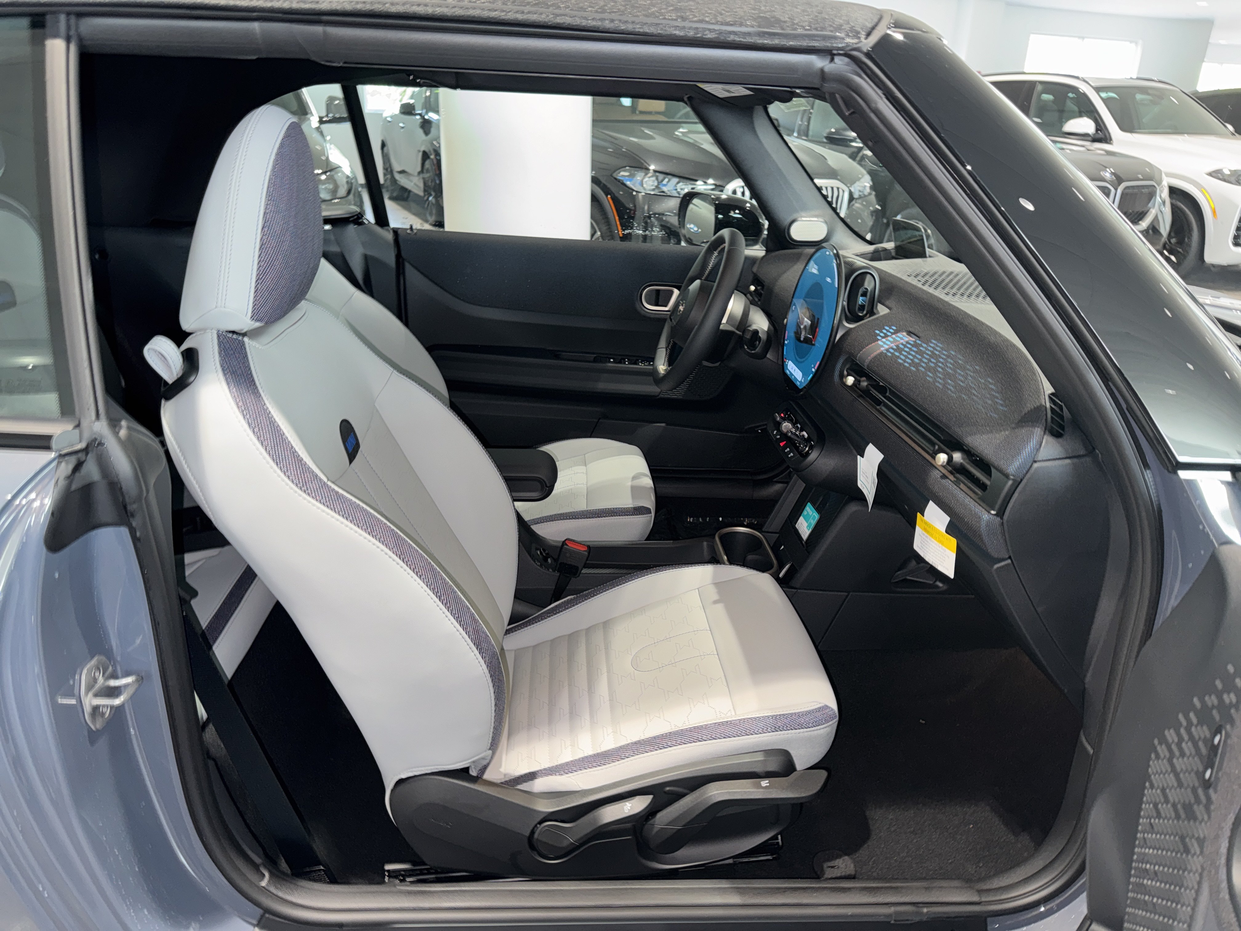 2026 MINI Convertible S - Photo 9