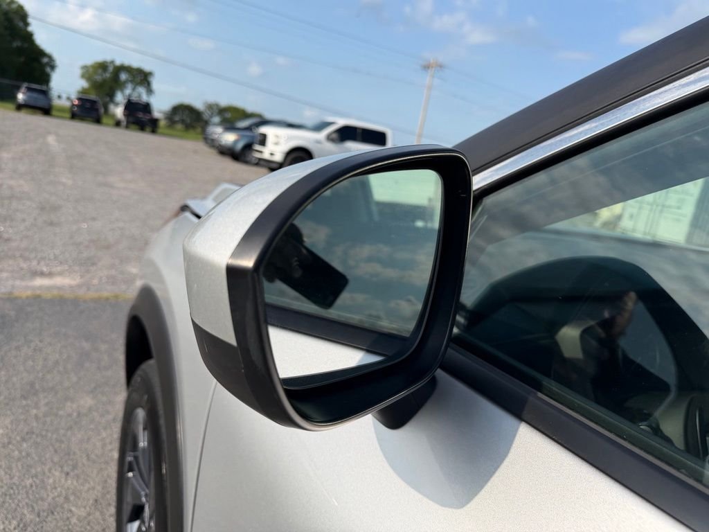 Used 2025 Silver Nissan SV image 12