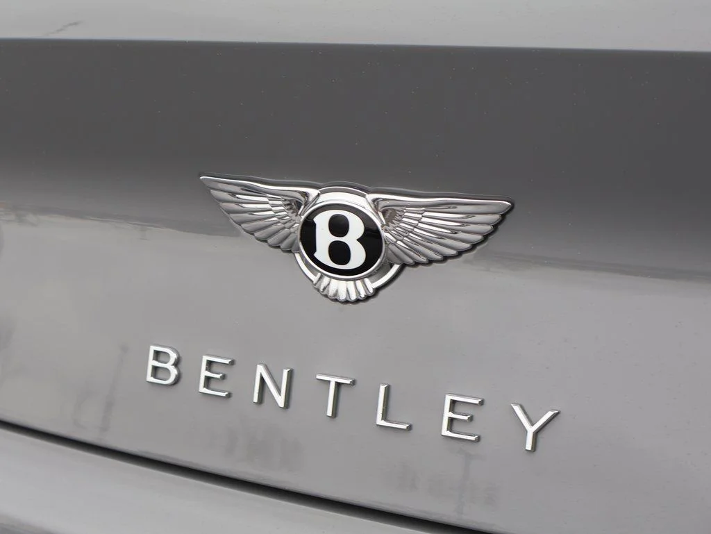 Used 2022 Cambrian Gray Metallic Bentley V8 image 8