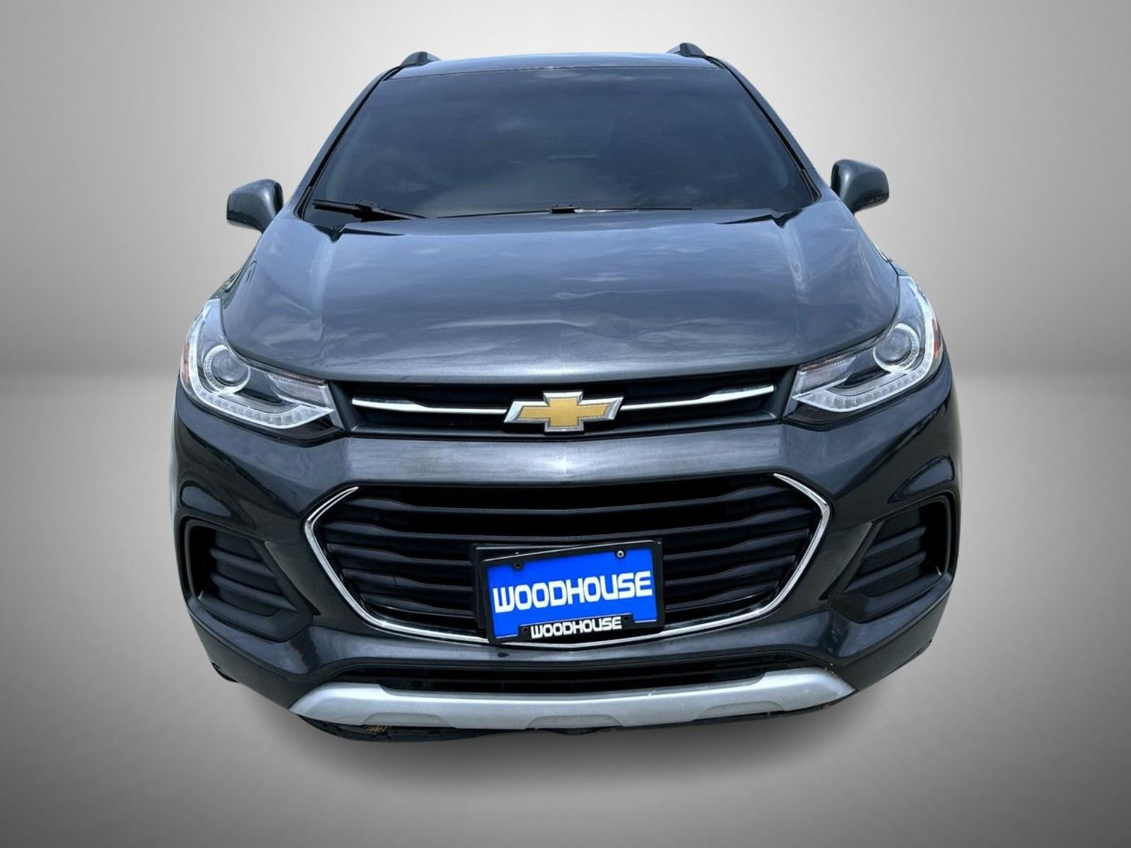 Used 2018 Gray Chevrolet LT image 2