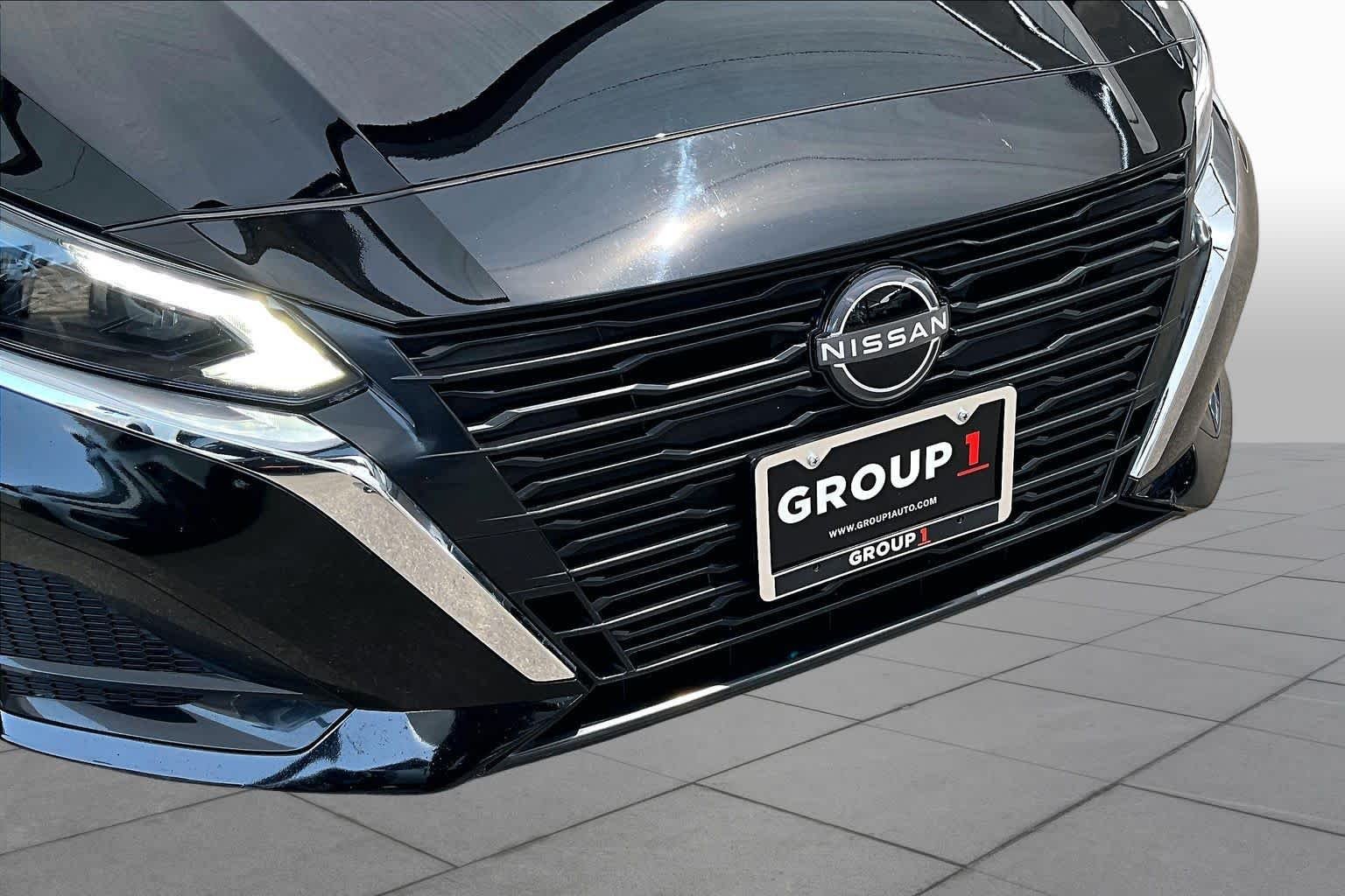 Certified Used 2025 Super Black Nissan SV image 29