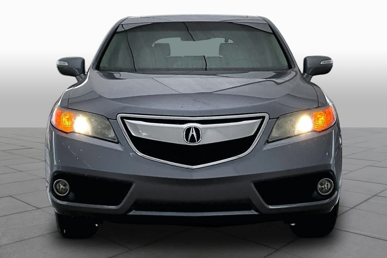 Used 2013 Forged Silver Metallic Acura Tech Pkg image 3