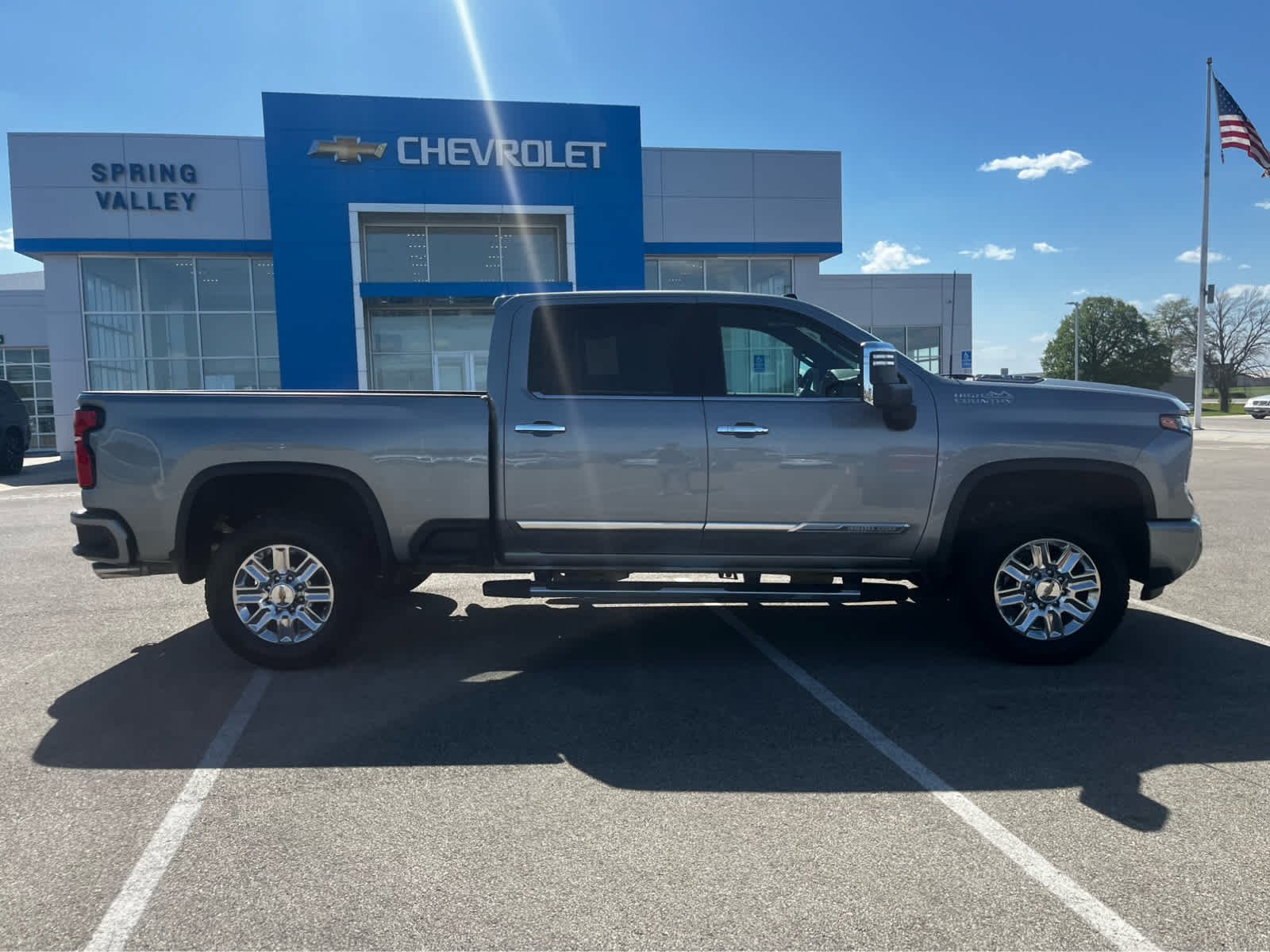 Used 2025 Chevrolet Silverado 3500HD High Country with VIN 2GC4KVE77S1179966 for sale in Spring Valley, Minnesota
