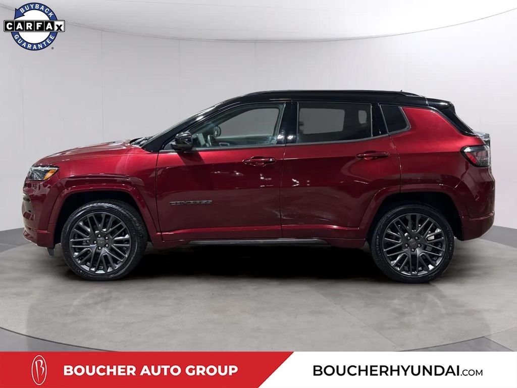 Used 2022 Velvet Red Pearlcoat Jeep Limited image 6