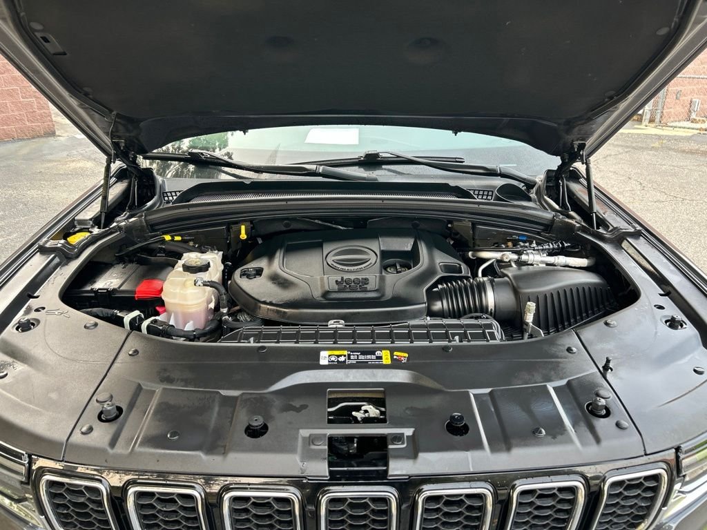 Used 2022 Gray Jeep Overland image 10