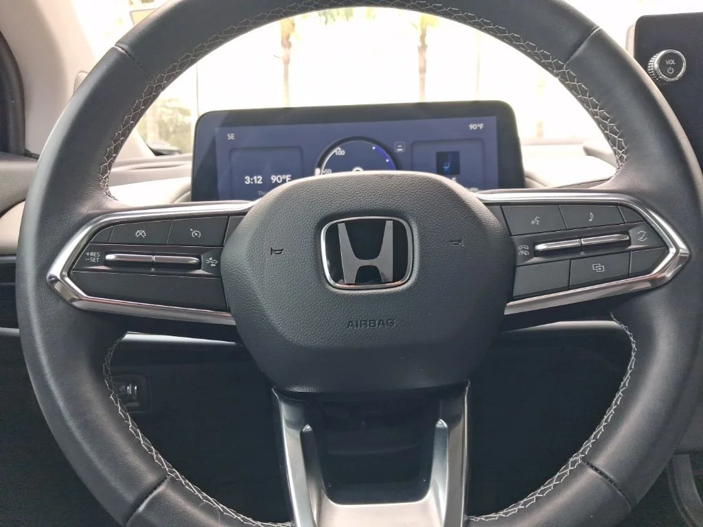 Used 2025  Honda Touring image 31