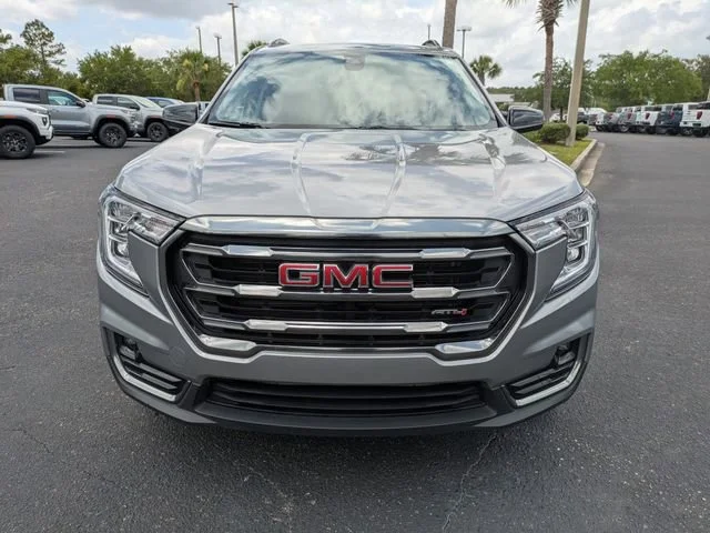 Used 2023 Sterling Metallic GMC AT4 image 8