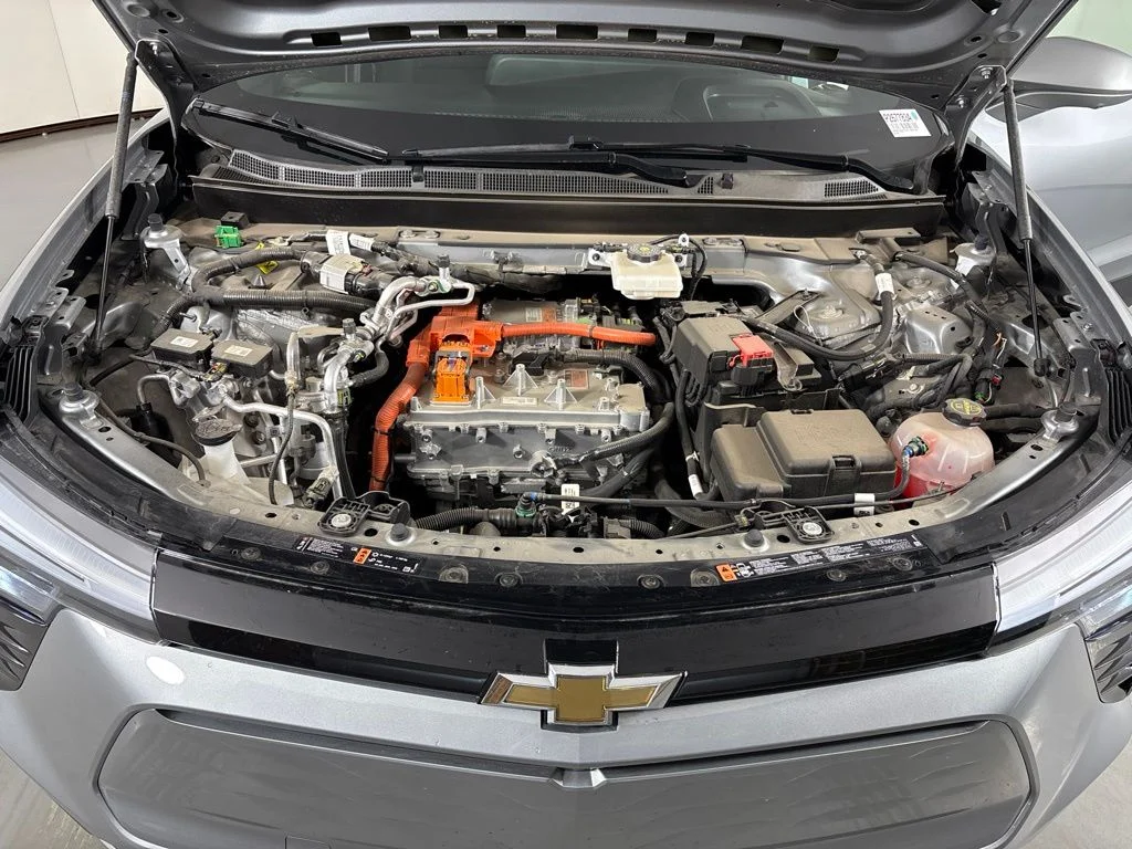 Used 2025 Gray Chevrolet LT image 43