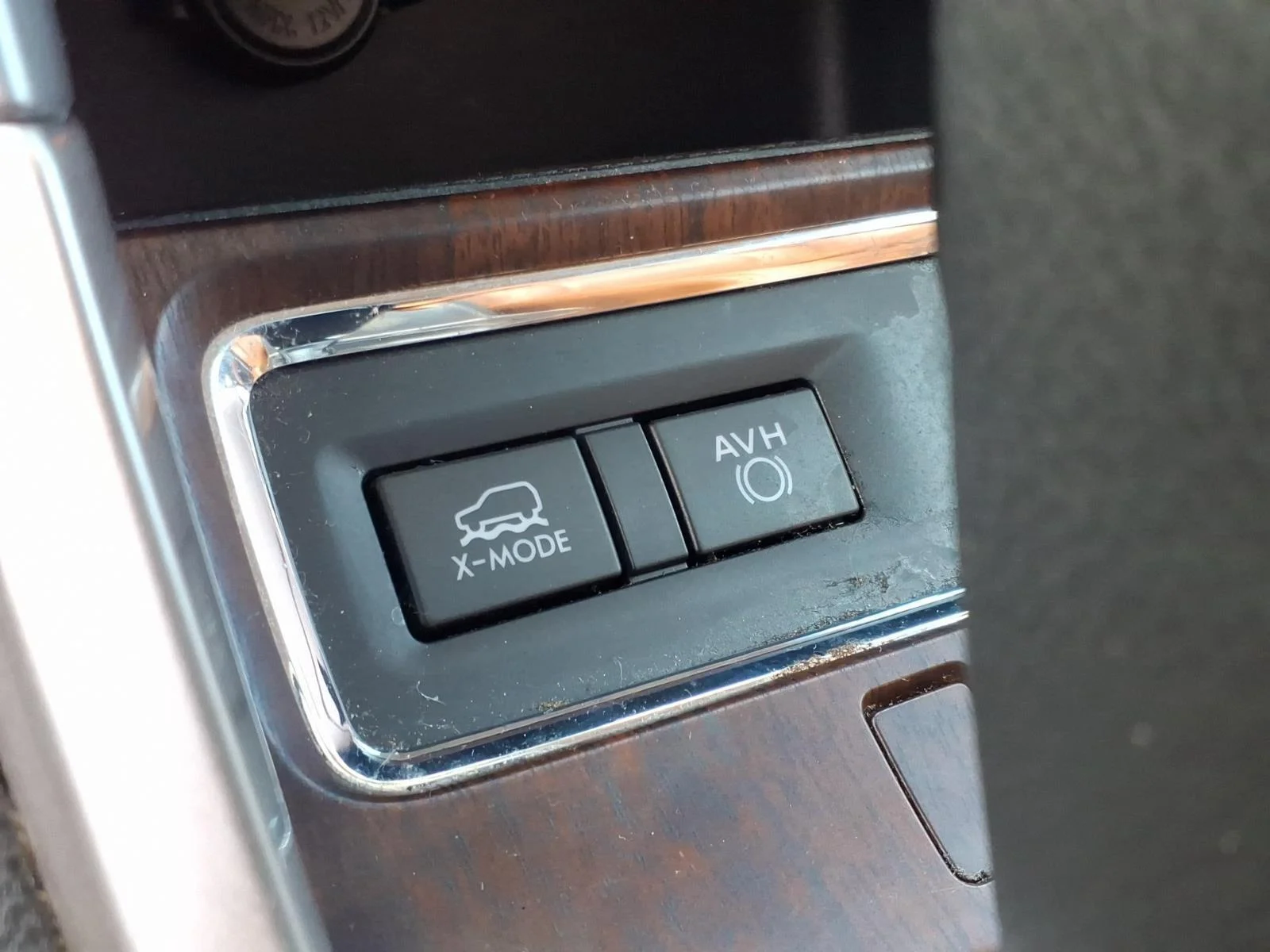 Used 2019 Magnetite Gray Metallic Subaru Touring image 9