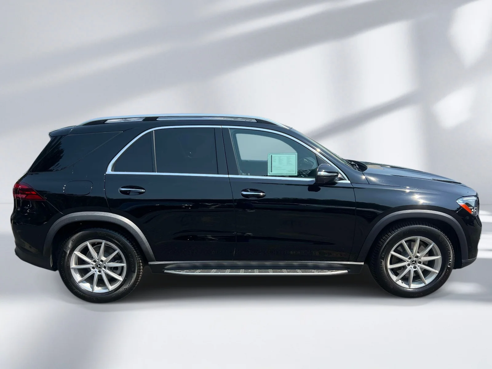 Certified Used 2024 Black Mercedes-Benz GLE 350 image 3