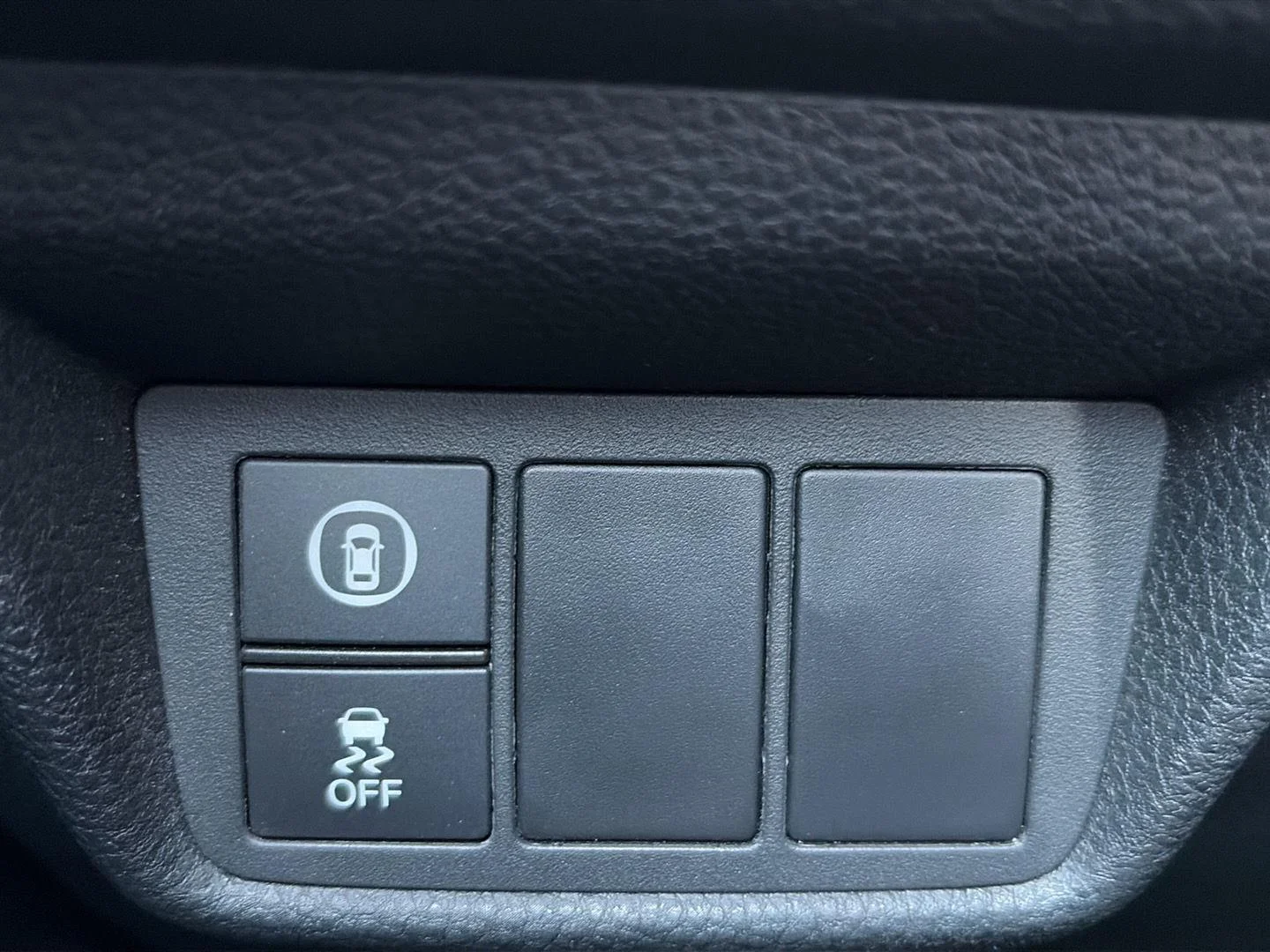 Certified Used 2019 Crystal Black Pearl Honda Base image 11