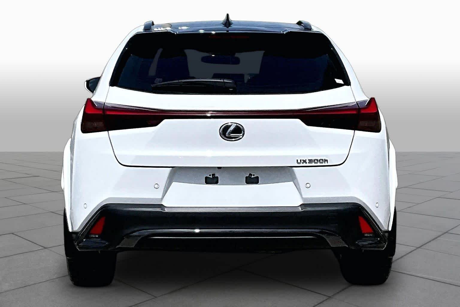 Used 2025 Ultra White with Obsidian Roof Lexus F SPORT Design image 5
