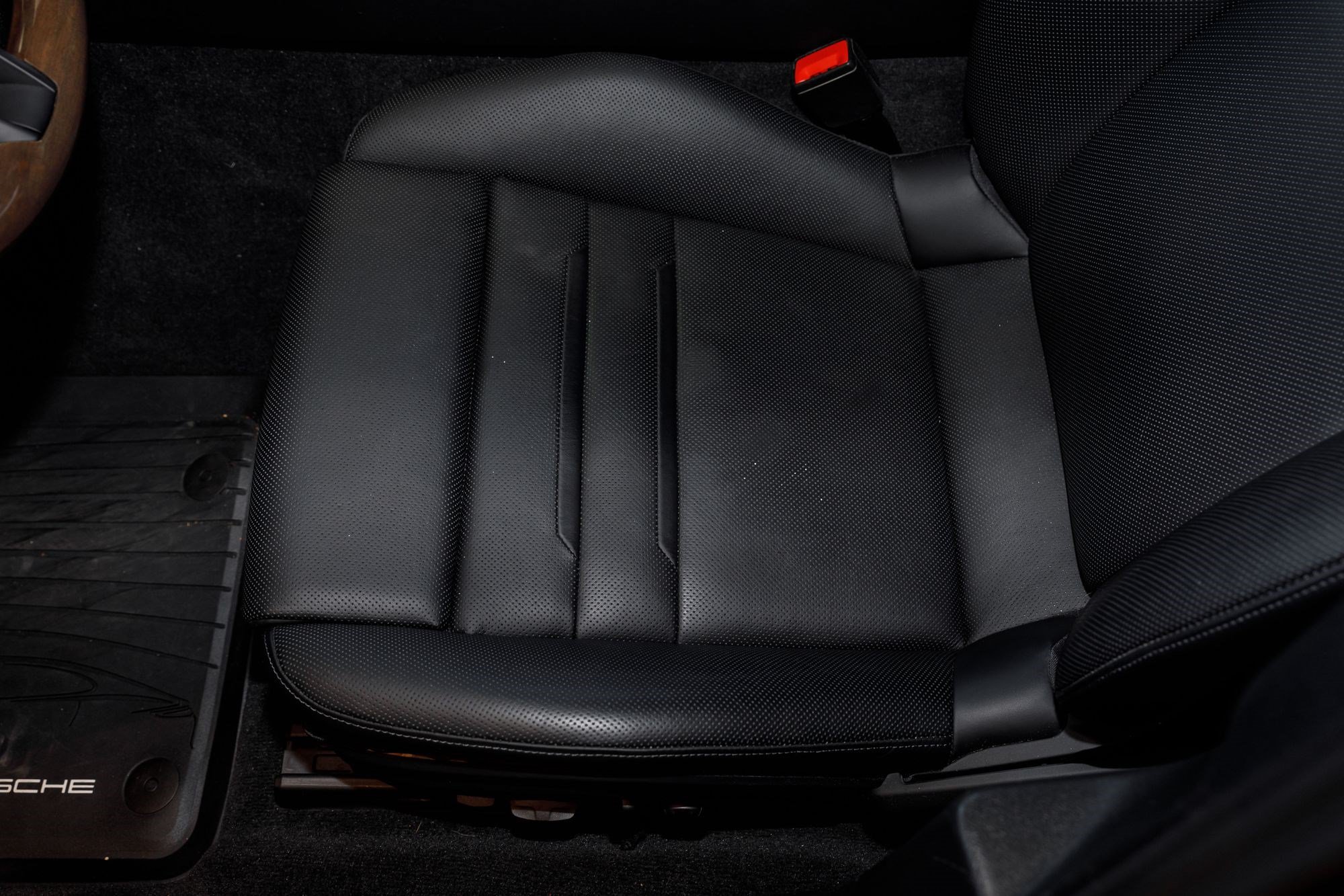 Used 2023 Black Porsche Platinum Edition image 29