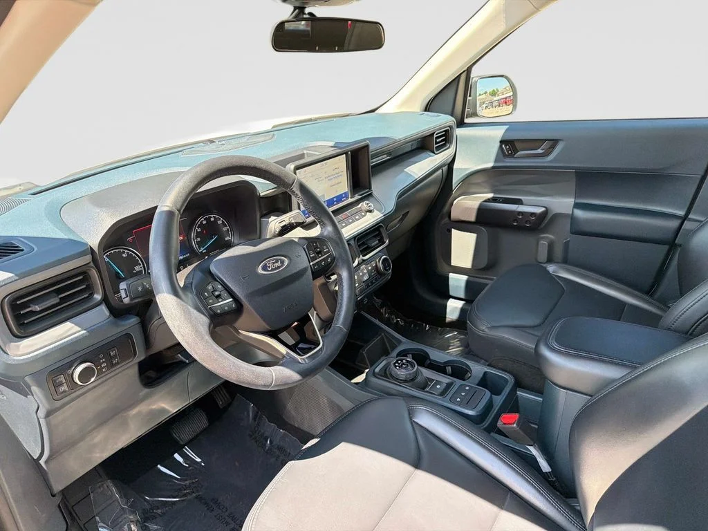 Used 2024 Oxford White Ford Lariat image 22