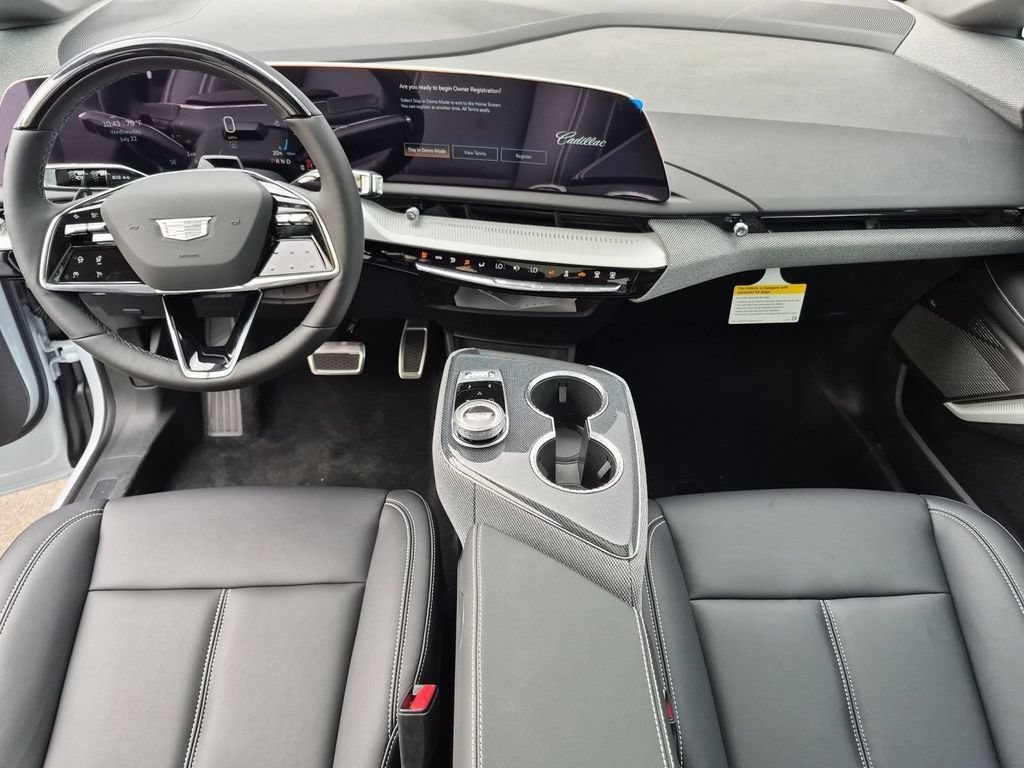 2027 Cadillac OPTIQ Luxury - Photo 19