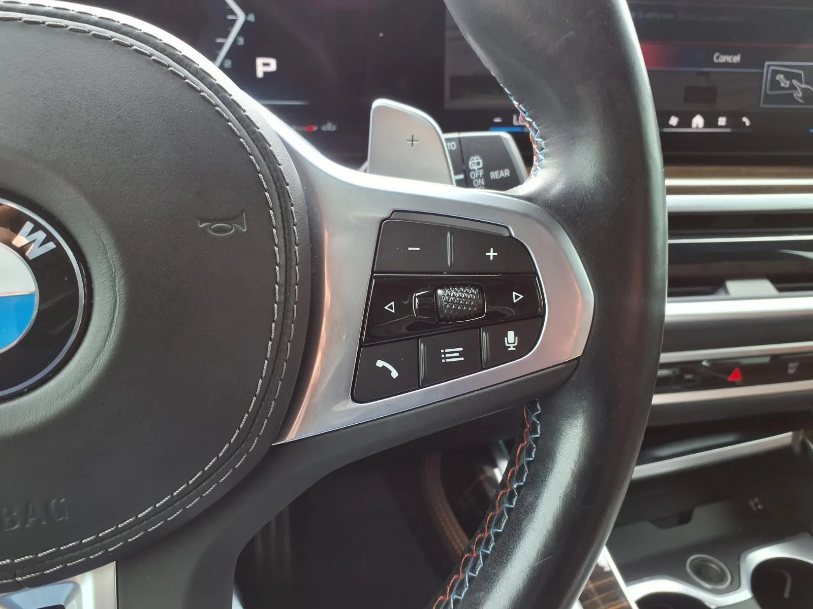 Used 2024 Green BMW M60i image 24