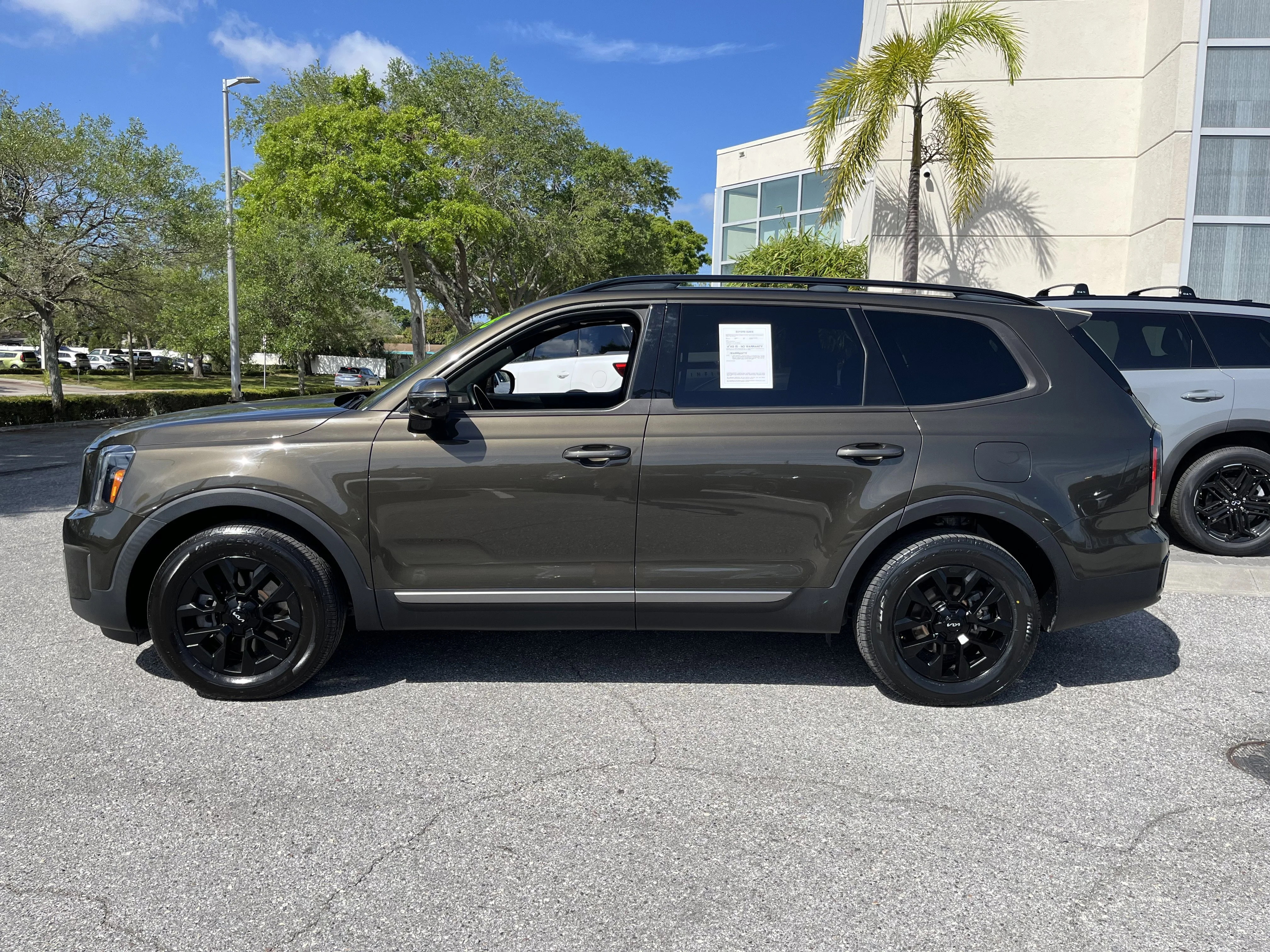 Used 2023 Dark Moss Kia SX Prestige X-Pro image 6