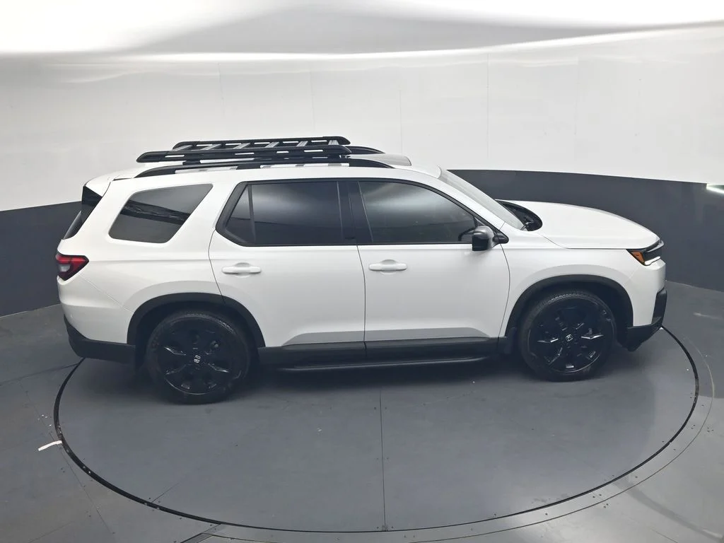 New 2026 Platinum White Pearl Honda Black Edition image 23