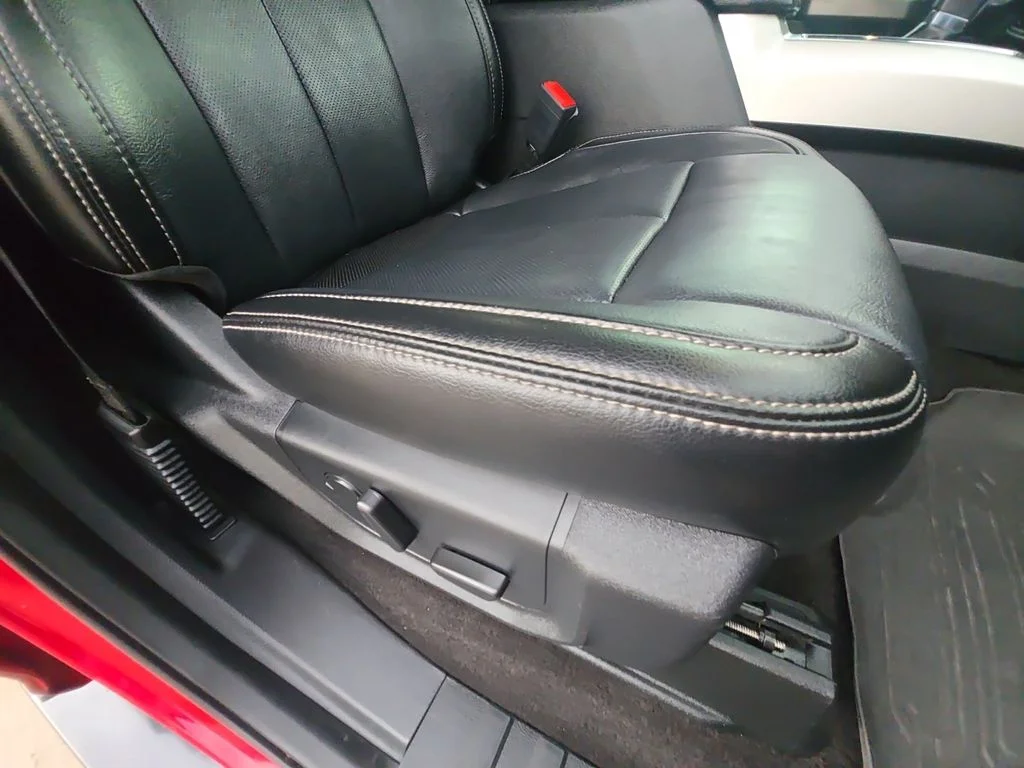Used 2020 Red Ford Lariat image 30