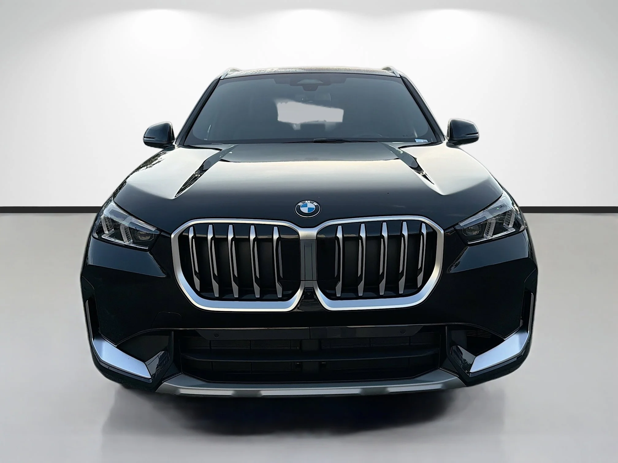 New 2026 Black Sapphire Metallic BMW xDrive28i image 8