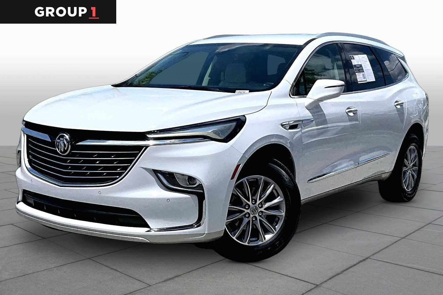 2023 Buick Enclave Essence